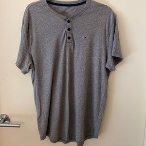 Hollister men’s XL Henley t-shirt